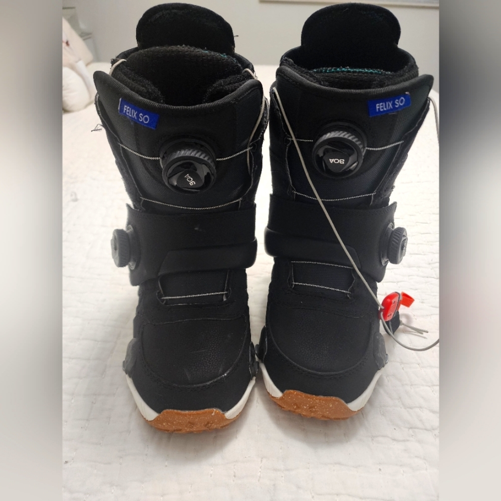 Women's Burton Felix Step On Snowboard Boots size 7 regular